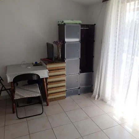 Falk Apartment *
