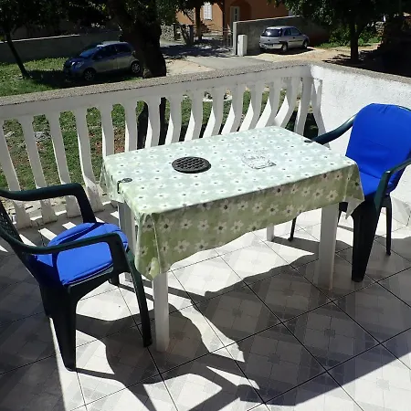 Falk Apartment *
